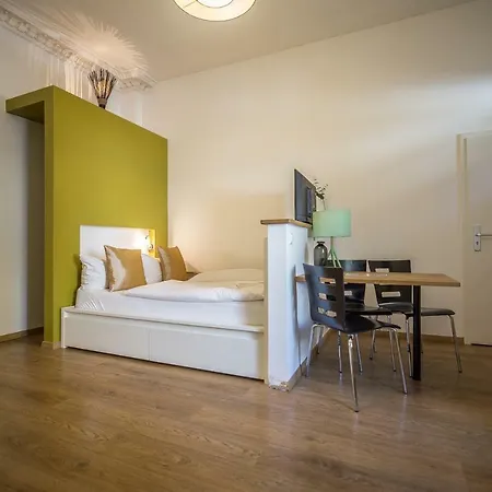 Nena - Bergmannkiez Ehm Traumbergflats Отель 3*