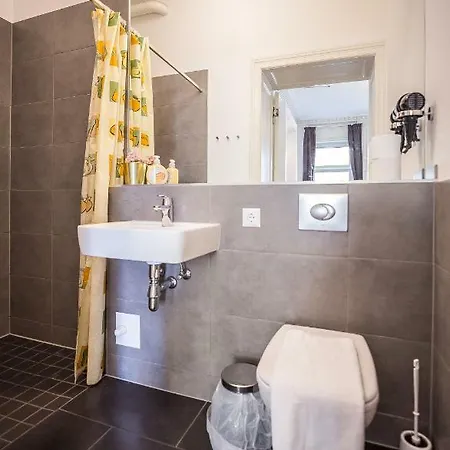 Nena - Bergmannkiez Ehm Traumbergflats Отель 3*